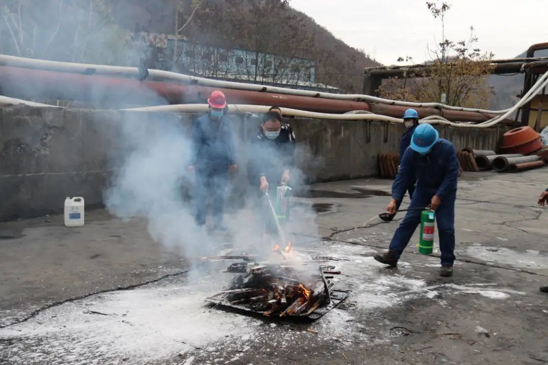 大西溝礦業公司:開足馬力趕生產 全力以赴戰收官 大西溝礦業公司:開足馬力趕生產 全力以赴戰收官