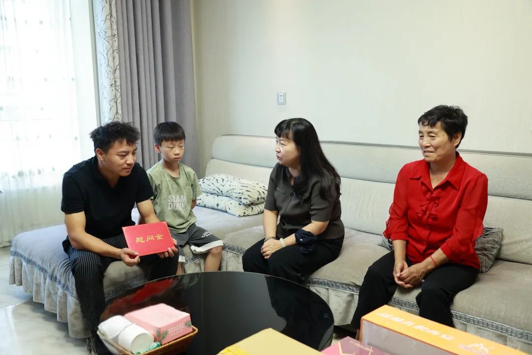 ʡ�Cұ��������ϯ��СƼ���䓼��F�h䓹�˾���������ο��