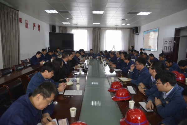 ��������������{�а��}��˼��ӑB