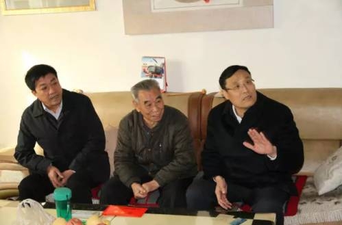 �䓼��F���p����ο�����I���ɲ���һ��һ���ͷ�����ȫ����_ 