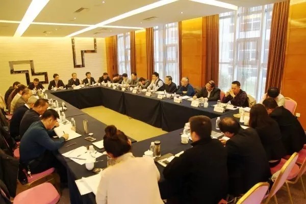 �䓼��F���}�{����䓼��F�ļ҆�λ��̝��Ч�D�Ͱlչ����