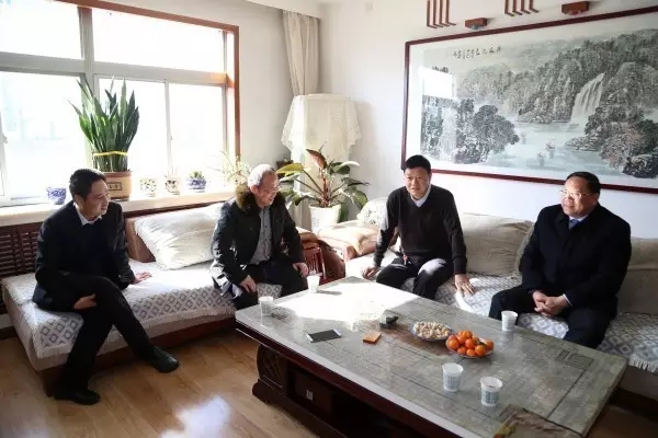 ��䓼��F��˾�h���I����ǰ����ο���n��Ƭ�^�x�����ϸɲ�