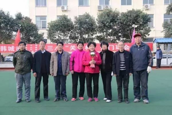 ��䓼��F(tu��n)������Ů��ί�_չϵ�л�ӑcף���ˋDŮ��(ji��)