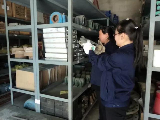 鏗鏘玫瑰---大西溝礦業(yè)公司供銷中心的女漢子們 鏗鏘玫瑰---大西溝礦業(yè)公司供銷中心的女漢子們