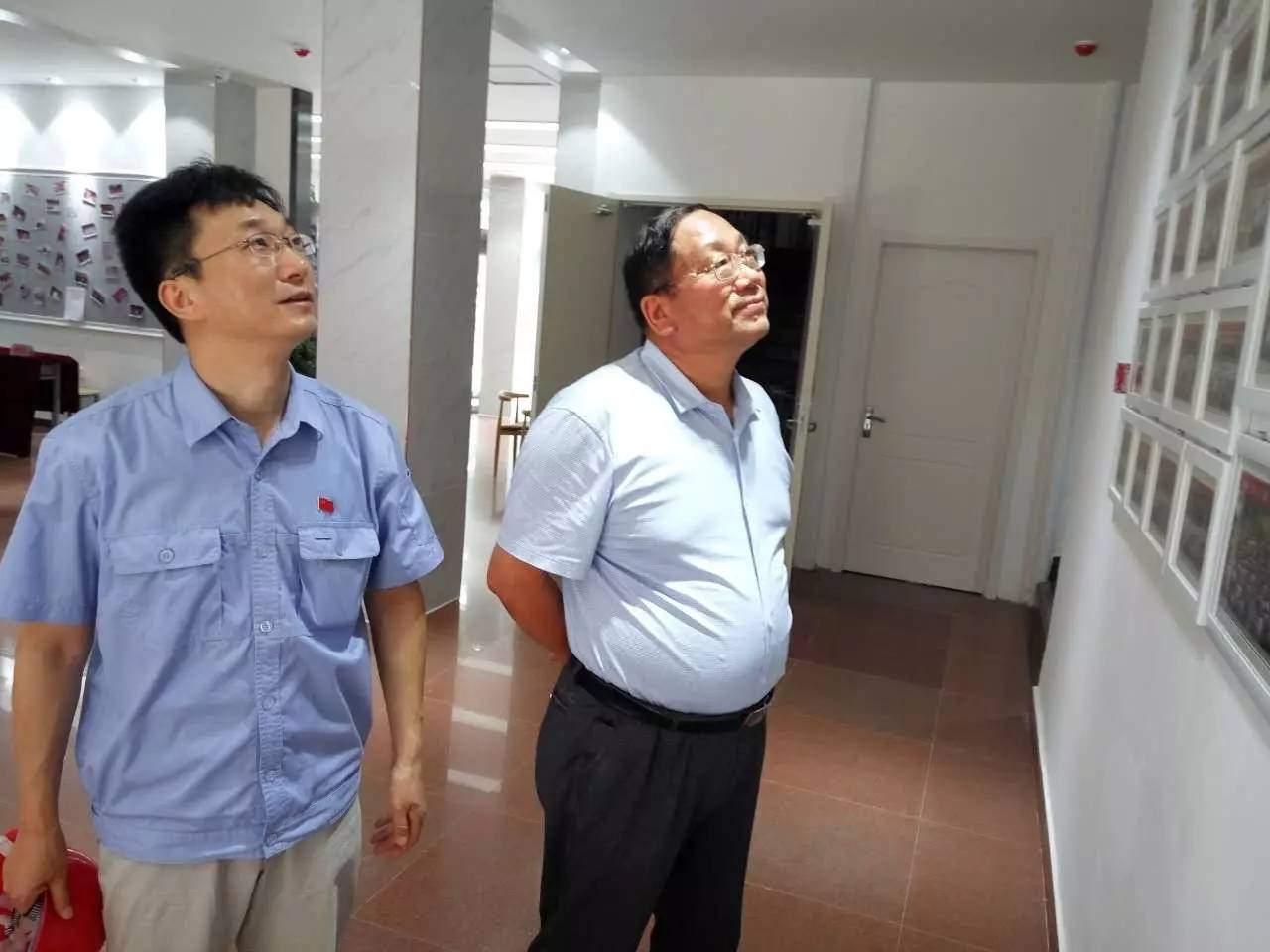 ��䓼��F��˾�����L�����������y����������t��������˾�{��