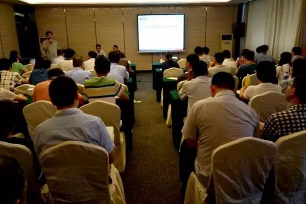 龍鋼集團公司開展《合同管理制度》宣貫培訓 龍鋼集團公司開展《合同管理制度》宣貫培訓