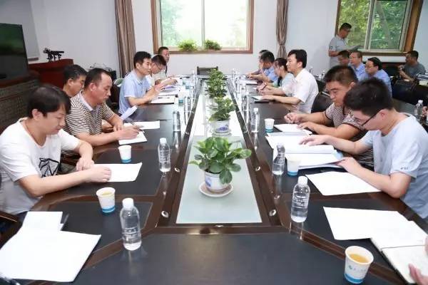 龍鋼集團(tuán)公司檢查驗(yàn)收紅光物流轉(zhuǎn)型項(xiàng)目 龍鋼集團(tuán)公司檢查驗(yàn)收紅光物流轉(zhuǎn)型項(xiàng)目