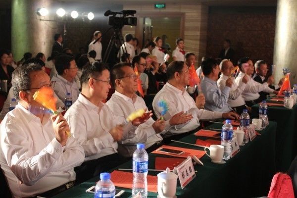 ��䓼��F(tu��n)�e�kӭ���c��׷�s��Խ�ҵ�؟(z��)�Ρ����vِ