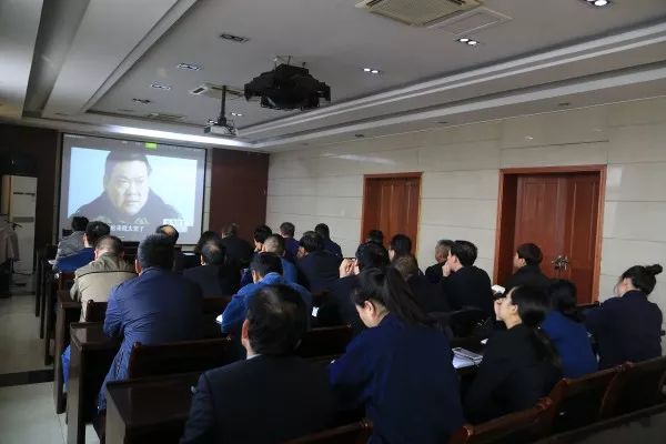 �C�Ϸ��չ�˾�e�k�I���ɲ��Ҍ�����������Ӗ