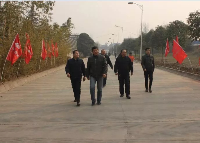 ��܈��˾�_չ�����W+�������С������߻��