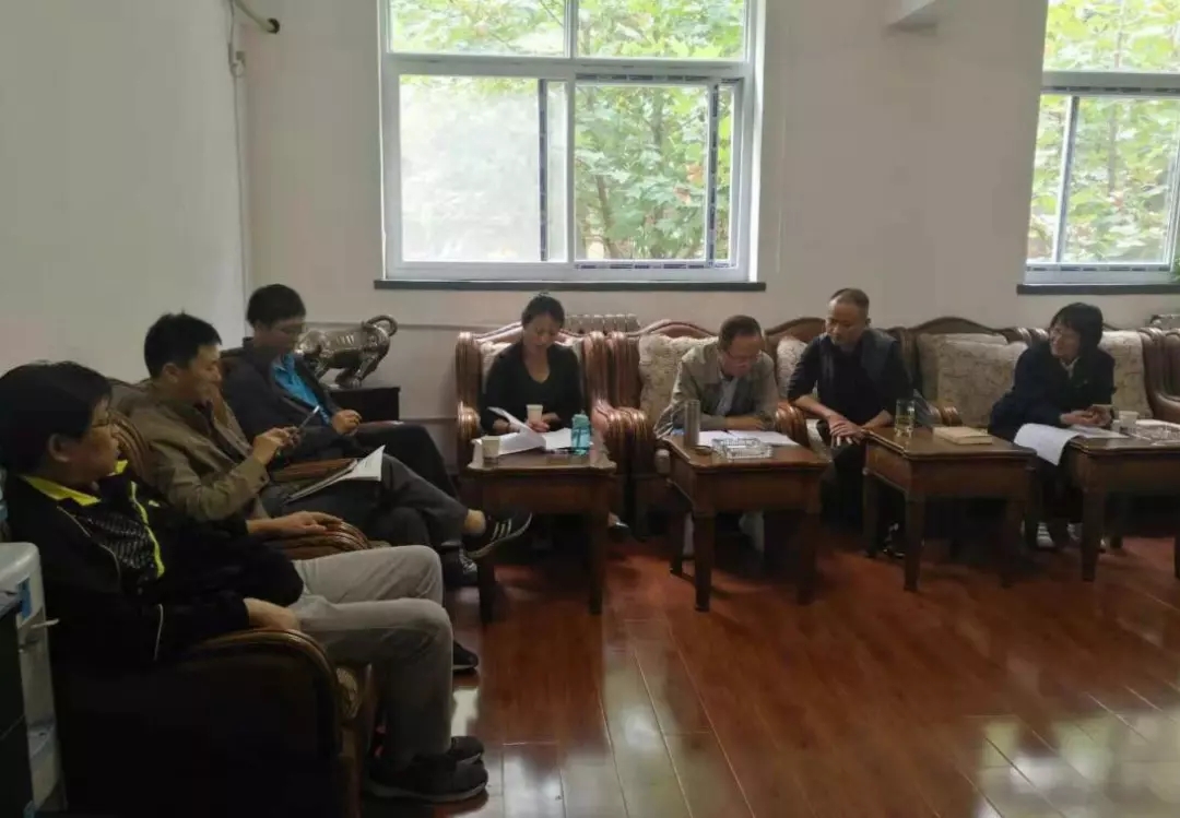 唐鑫國慶節假日到基層現場辦公 唐鑫國慶節假日到基層現場辦公