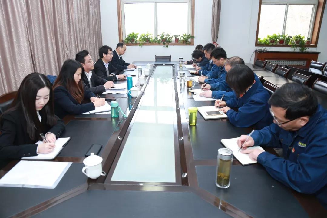 龍鋼集團對西鋼紅光物流公司領導班子進行誡勉談話 龍鋼集團對西鋼紅光物流公司領導班子進行誡勉談話