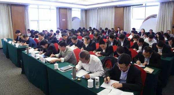 ��䓼��F���_�C�P���D���L�������������|�����}��