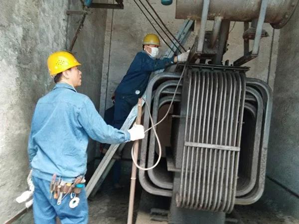 �����L���ڙz��