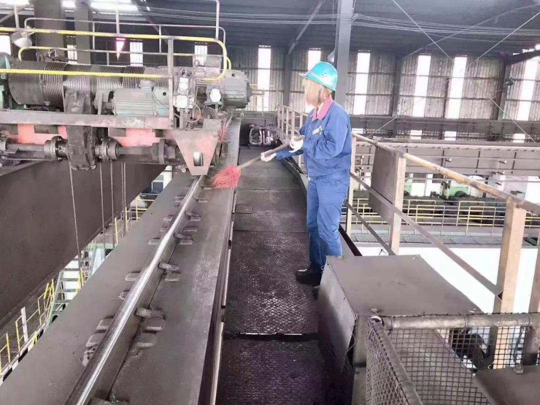 �c�������ڸߜ���