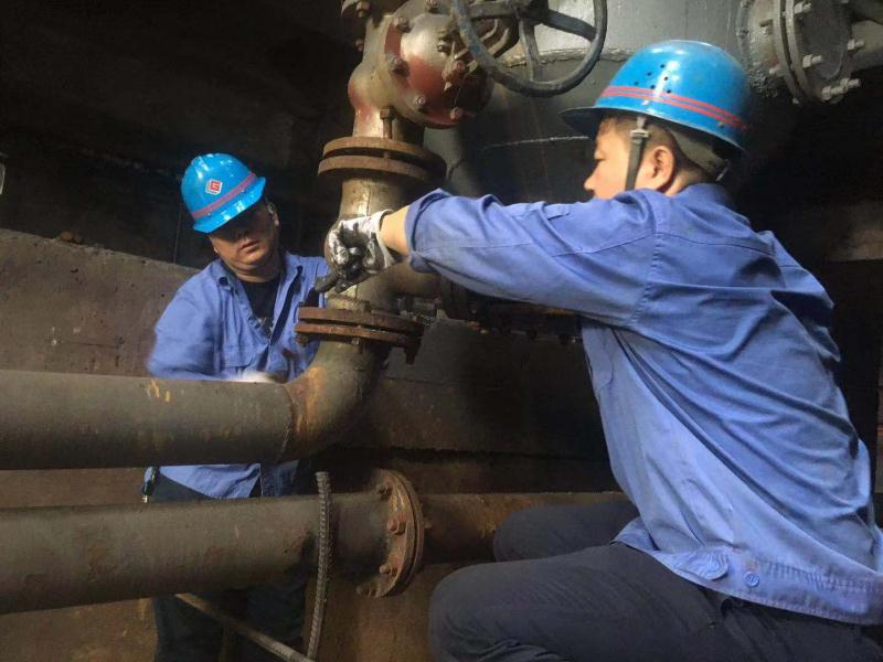 總有一種精神讓人肅然起敬 總有一種精神讓人肅然起敬