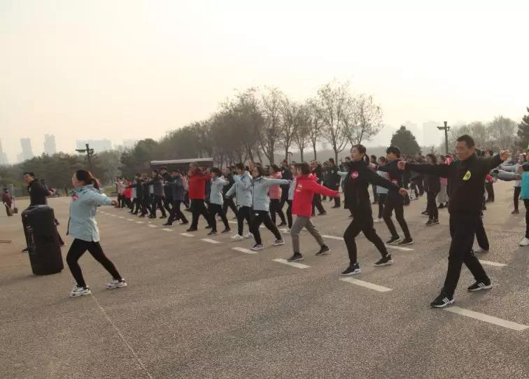 �س��� ��ʹ�����Զ����Ľ�������2020��