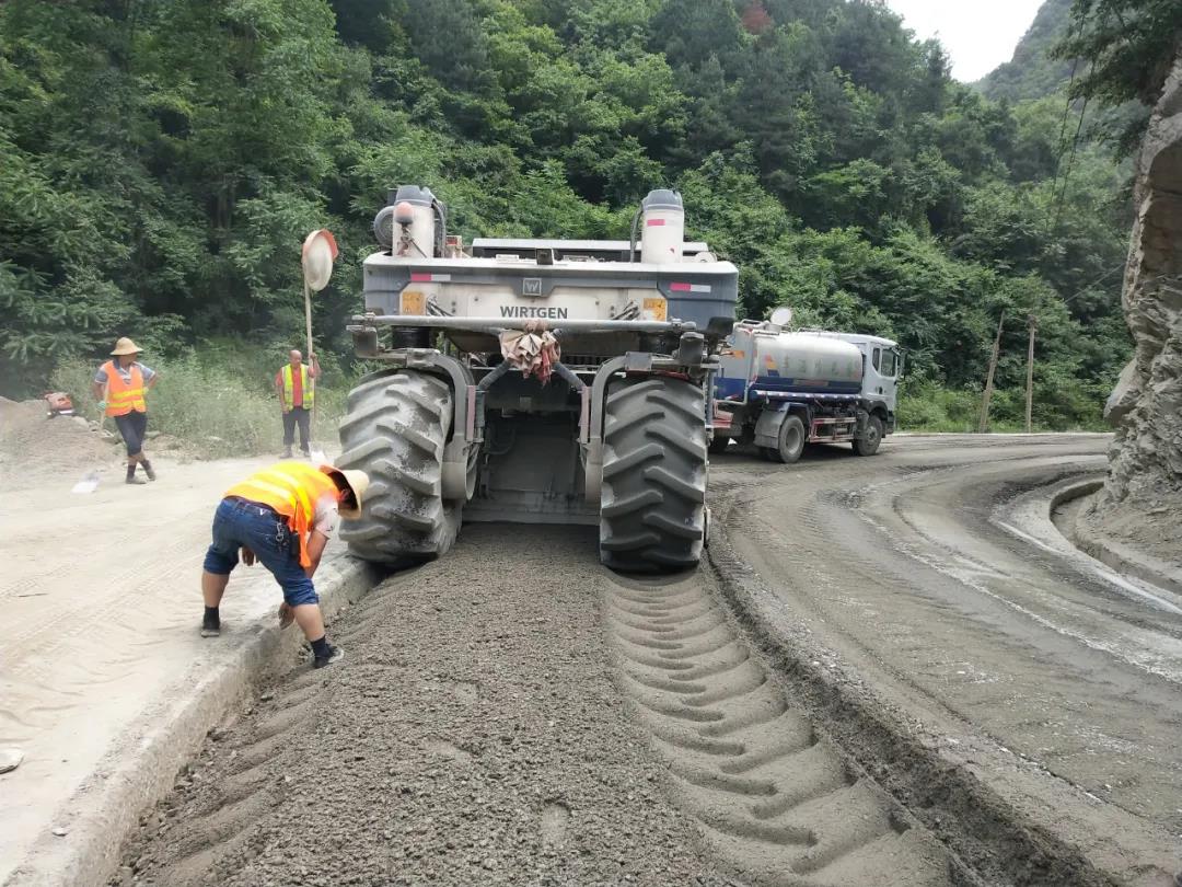 ����һ���R�l�����V�Gɫ�Vɽ֮���} ���������ϵV�I��˾������܇�g����·�B�oꠣ����B �h�����c���ι����o��