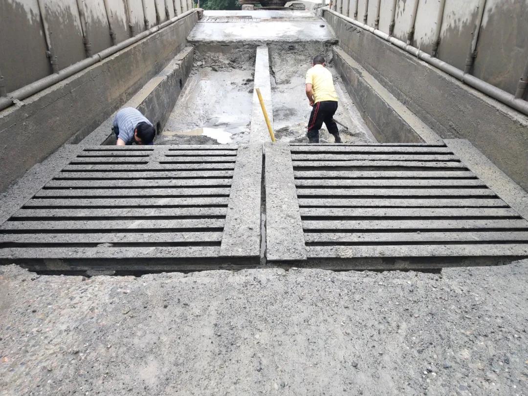 ����һ���R�l�����V�Gɫ�Vɽ֮���} ���������ϵV�I��˾������܇�g����·�B�oꠣ����B �h�����c���ι����o��