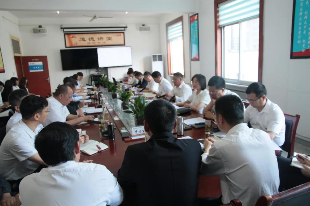 ��䓼��F��˾�hί���_5�·��hȺ��������