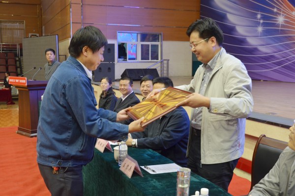 ���ʡ�����á��䓱����I���ܸ�ِ�A�M�]Ļ